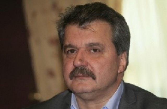 Батков бесен заради Наско Курдов, назначи легенда в школата