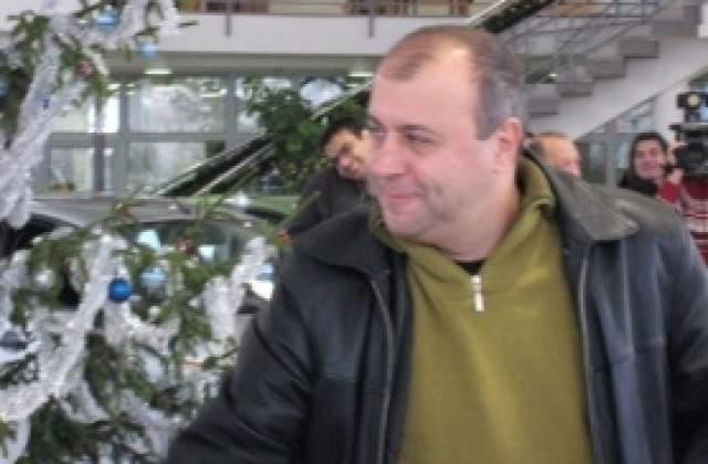 Иво Котев: Няма шанс да отнемат лиценза на „Българска армия“ за А група