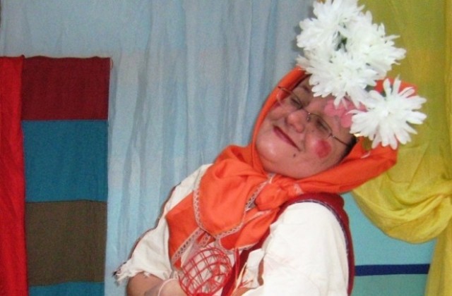 Месец март пристига с Баба Марта на сцената на Весел