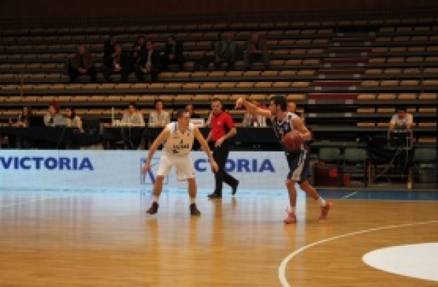 СНИМКИ: Левски се класира за полуфиналите след слаб отпор на Черноморец