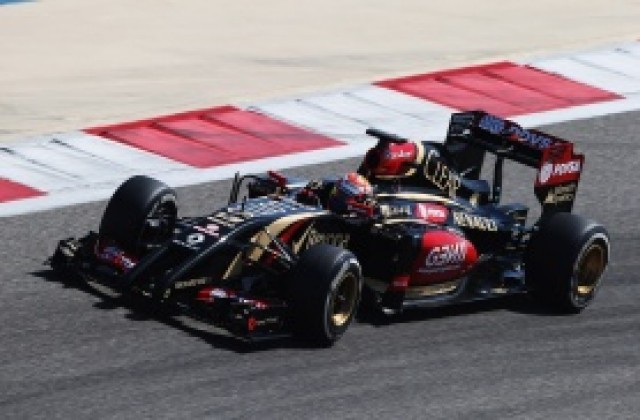 Лотус връща стария си ауспух за втория ден от тестовете