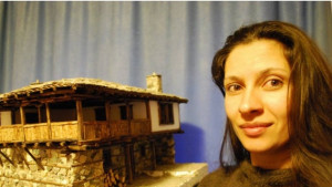 Изложба представя ръчно изработени макети на възрожденски къщи