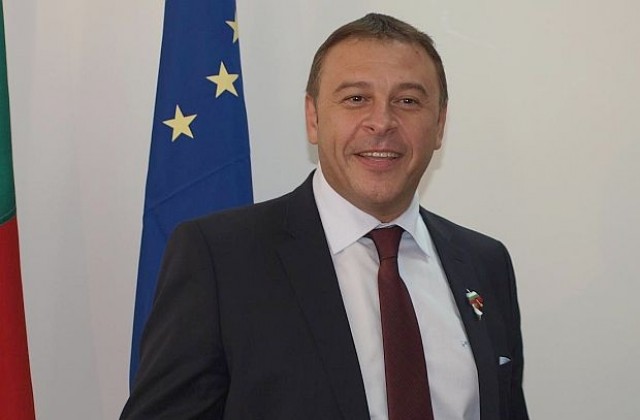 Камбитов с поздрав за Деня на самодееца