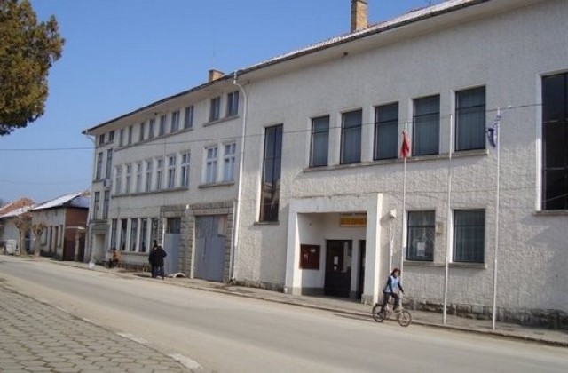 Оръжие, издирвано в Шенгенското пространство, намериха в село Сенник