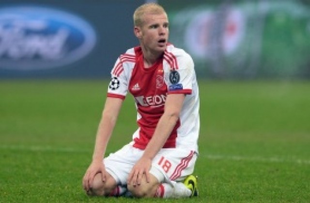 Холандия с трима новобранци за визитата в Париж