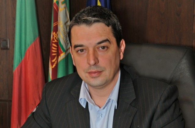 Поздрав на кмета инж. Добромир Добрев към самодейците в Община Г. Оряховица