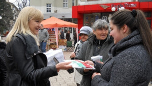 ГЕРБ Враца раздаде знамена на 3ти март