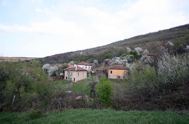 Изоставена България