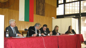 Предлагат 717 лв заплата за председателя на ОС Дупница