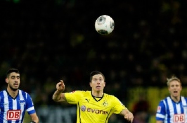 Левандовски се контузи, пропуска контролата с Шотландия