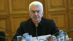 Сидеров няма да отстъпи от исканията си за доходите