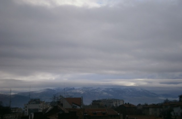 Нов сняг в планините около Кюстендил, идва ново застудяване