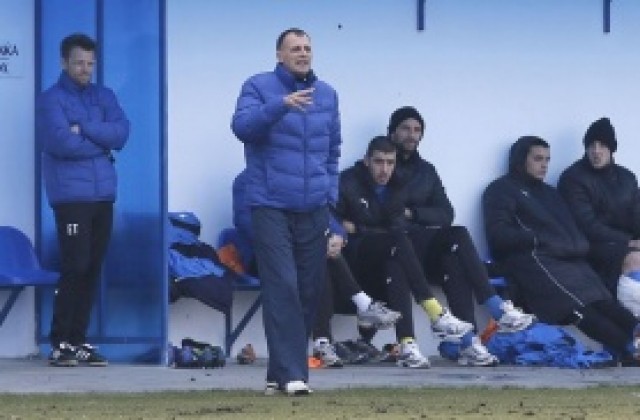 Тони Здравков и Топузаков водят Левски срещу ЦСКА