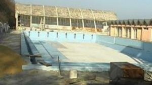 Съветници ще проверяват дали е опасен басейн Алекси Алексиев