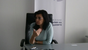 Знанията възможностите и контактите на Кунева са на разположение на