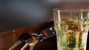 Пиян се возил на мотопед без табели