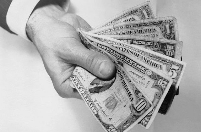 Украйна се нуждае от 13 млрд. долара за уреждане на дълговете