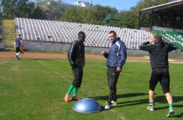 Стенли Окоро във Варна от днес