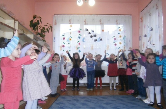 Подаръци за 8- ми март в група Джудже на ОДЗ Славейче