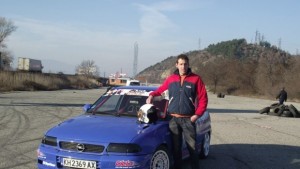 Шампионът от Тайм Атак Зендер продава колата си