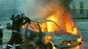 Автомобил изгоря при пожар в Борисово