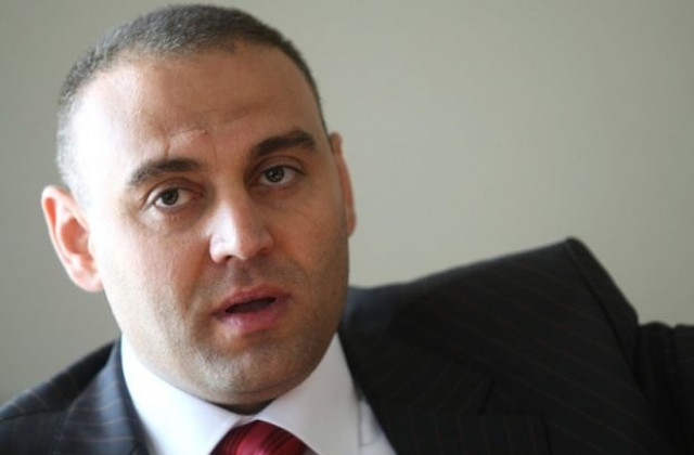 Депутатaтът Хюсеин Хафъзов подкрепи имамите в съда