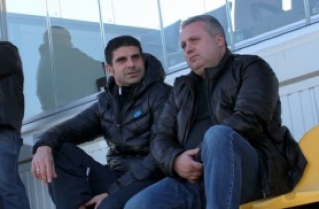 Феновете на Локо Пд поискаха Коко Динев да напусне