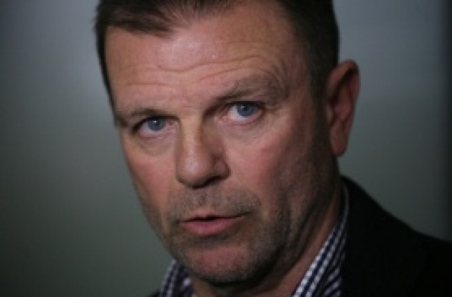 Стойчо Младенов: Тези мачове почват да стават голям цирк