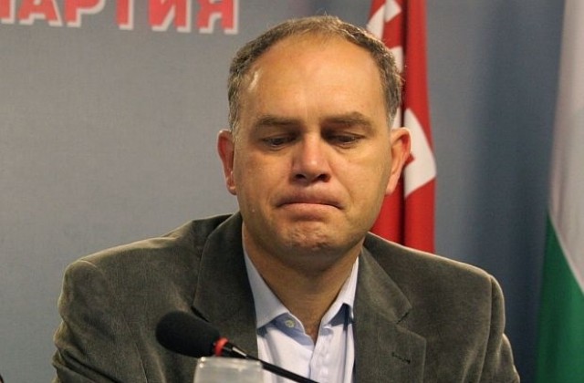 БСП не трябва да се занимава със себе си според Кадиев