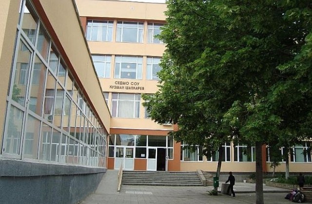 Ученици се впускат в надпревара по английски правопис