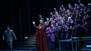 Набуко на оперната сцена