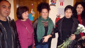 Народен представител подаде ръка на майки в риск