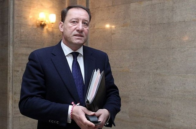 Посланик Балтажи информира министър Найденов за сложната ситуация в Украйна