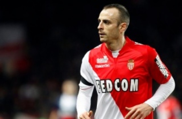 Бербатов пренебрегнат за играч на месеца