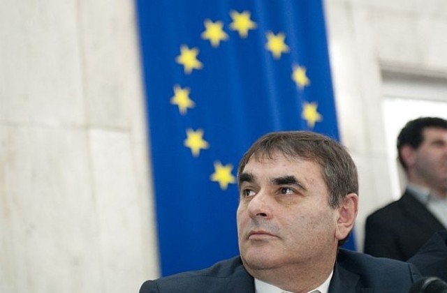 Подписват колективния трудов договор в железниците до дни