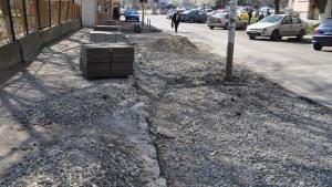 Ремонт за тротоарите в Меден рудник
