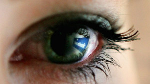 Емоциите във Facebook са заразителни