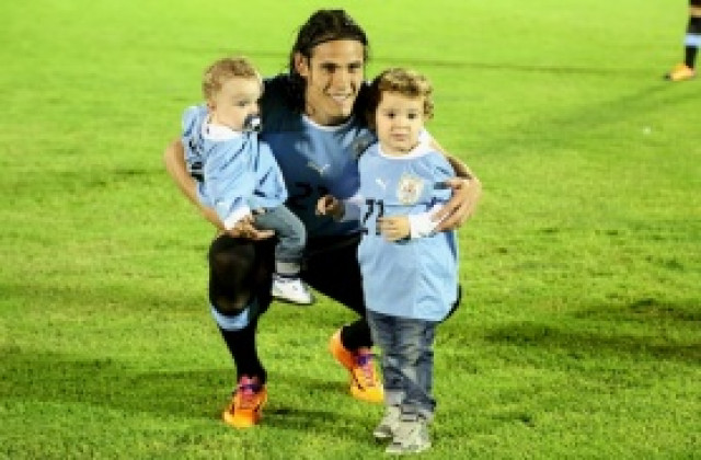 Кавани: Щастлив съм в ПСЖ