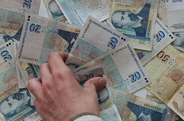 Варненци платиха 4,4 млн. лева данъци и осигуровки по новите сметки на НАП