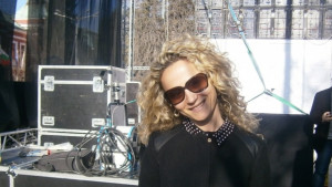 Деси Добрева Кюстендил много ми харесва и бих искала по