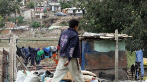 Връчиха заповеди за събаряне на циганско гето във Владиславово