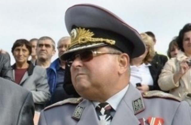 Бригаден генерал Цветан Харизанов е новият почетен гражданин на В. Търново