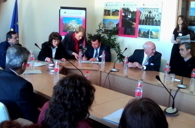 Красива България финансира сторителството на мемориал- костница в Павликени