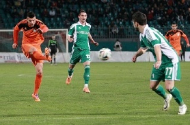 Оптималното: 10 отбора и без плейофи в елита