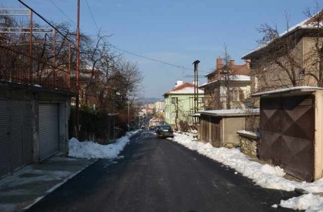 Улици Тракия и Омуртаг са с нова асфалтова настилка
