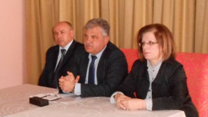 Ремонтират читалището в Брезница