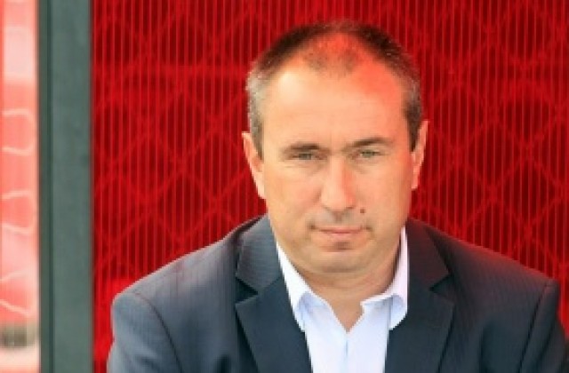 Цветан Василев: Аз решавам дали Стоилов ще си тръгне