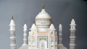 Показват подаръците на Тато и във Варна