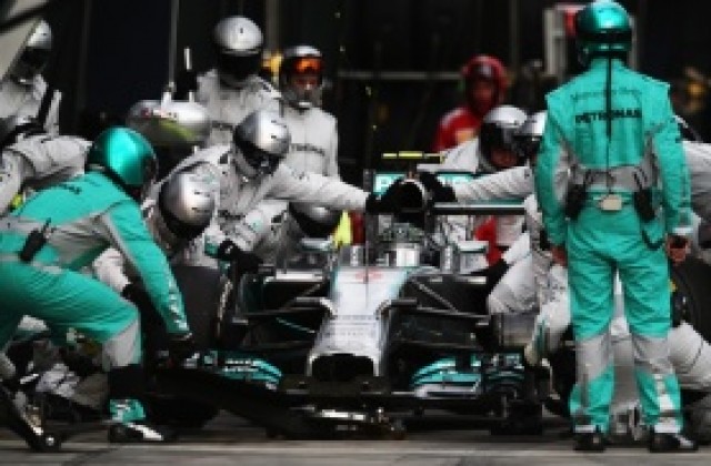 Двигателят на Мерцедес развива до 900 конски сили