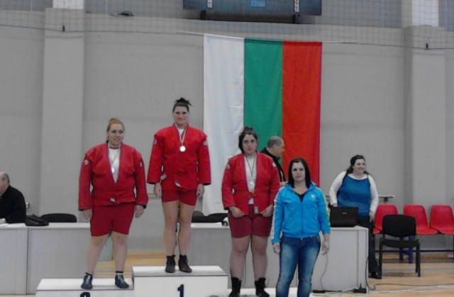 Венислава Петрова с бронз от Държавния личен отборен шампионат по самбо